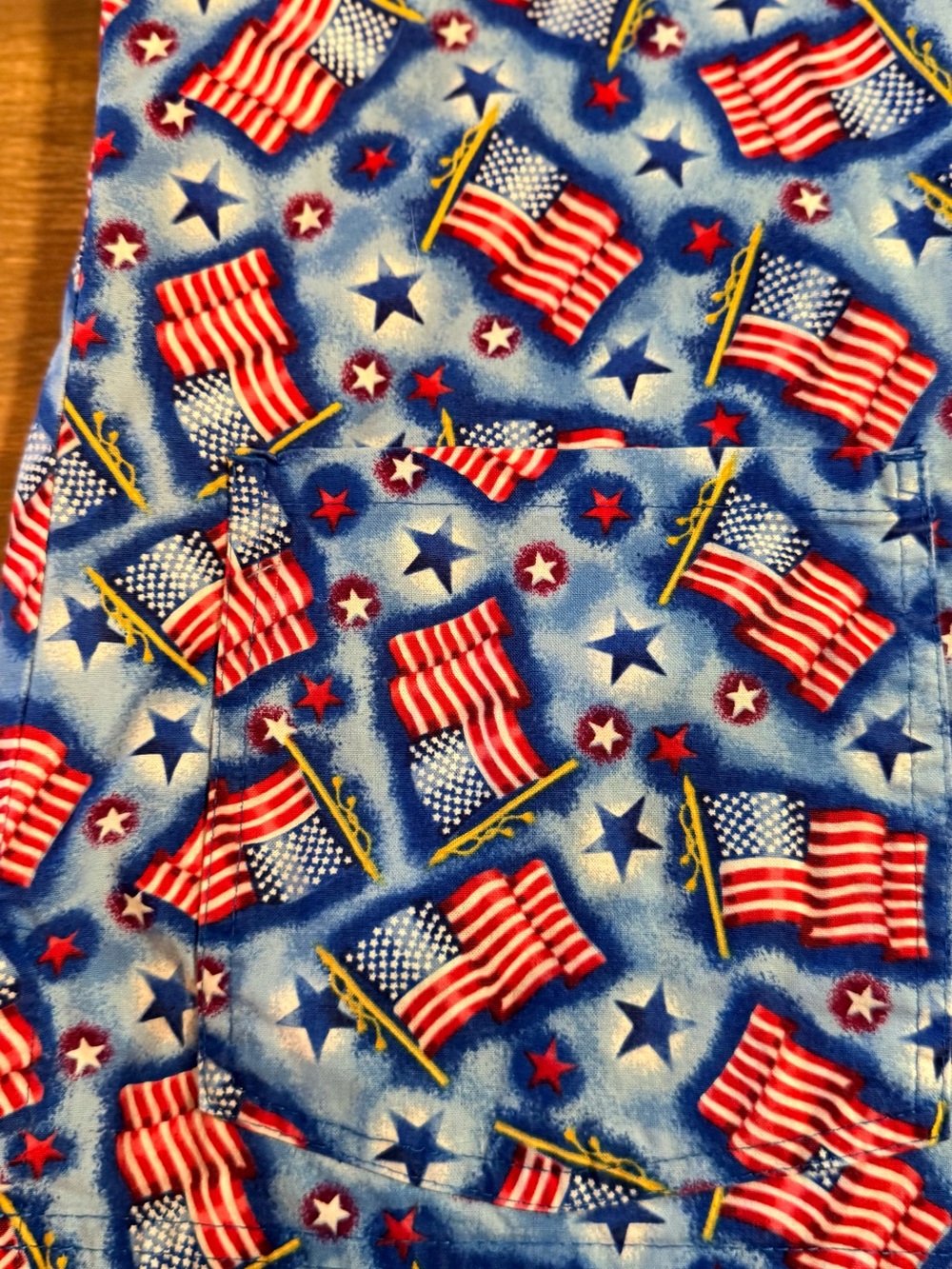 UA Scrubs Patriotic American Flag Print Scrub Top USA Holiday Nurse Small Medium - Picture 4 of 10